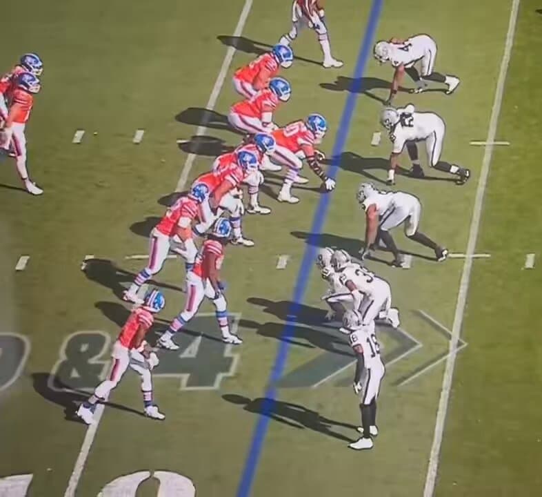 Maxx Crosby's Sideline Talk With Rookie QB Sparks Major NFL Buzz