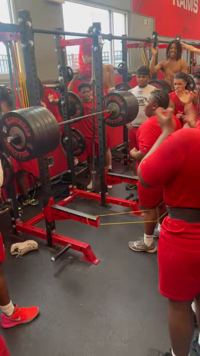 Ninth Grade Football Player Shatters School Weightlifting Record With Massive Squat