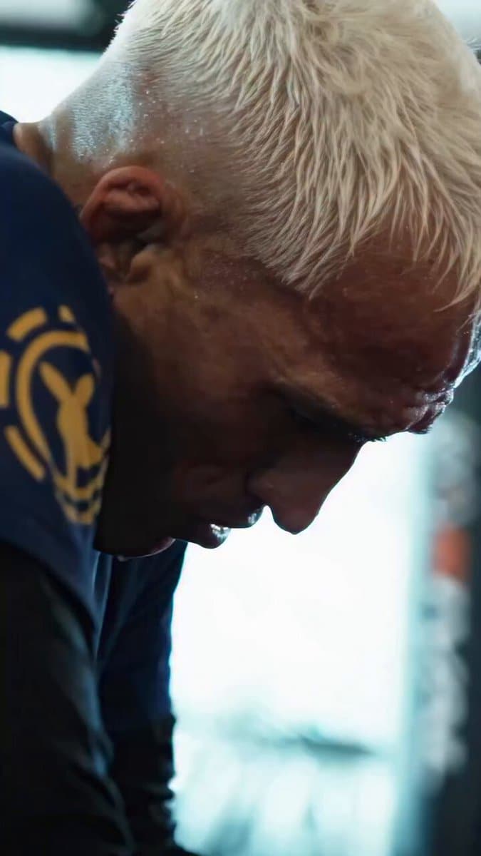 Father's Pep Talk Brings UFC Star Charles Oliveira to Tears