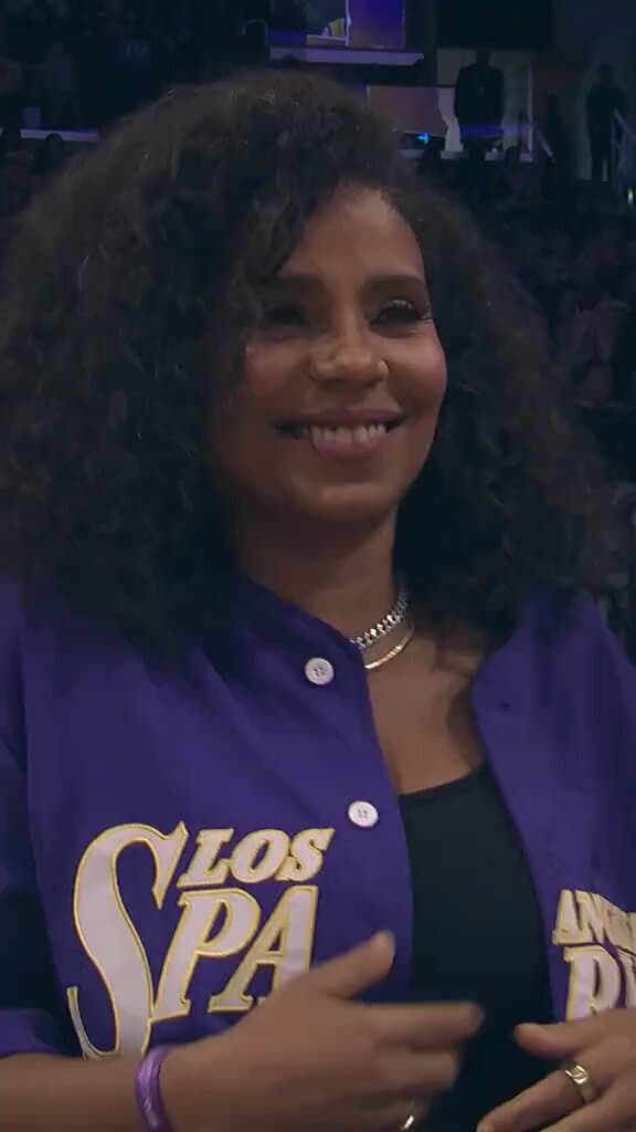 Sanaa Lathan Stuns Crowd With Age-Defying Courtside Appearance
