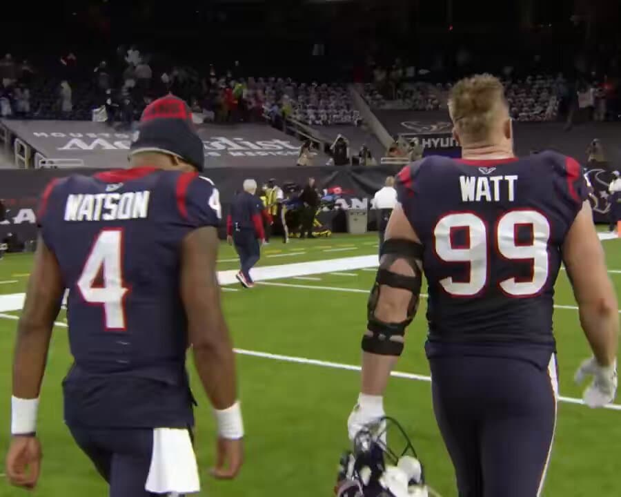 Former NFL Stars Share Devastating Locker Room Moment After Final Game