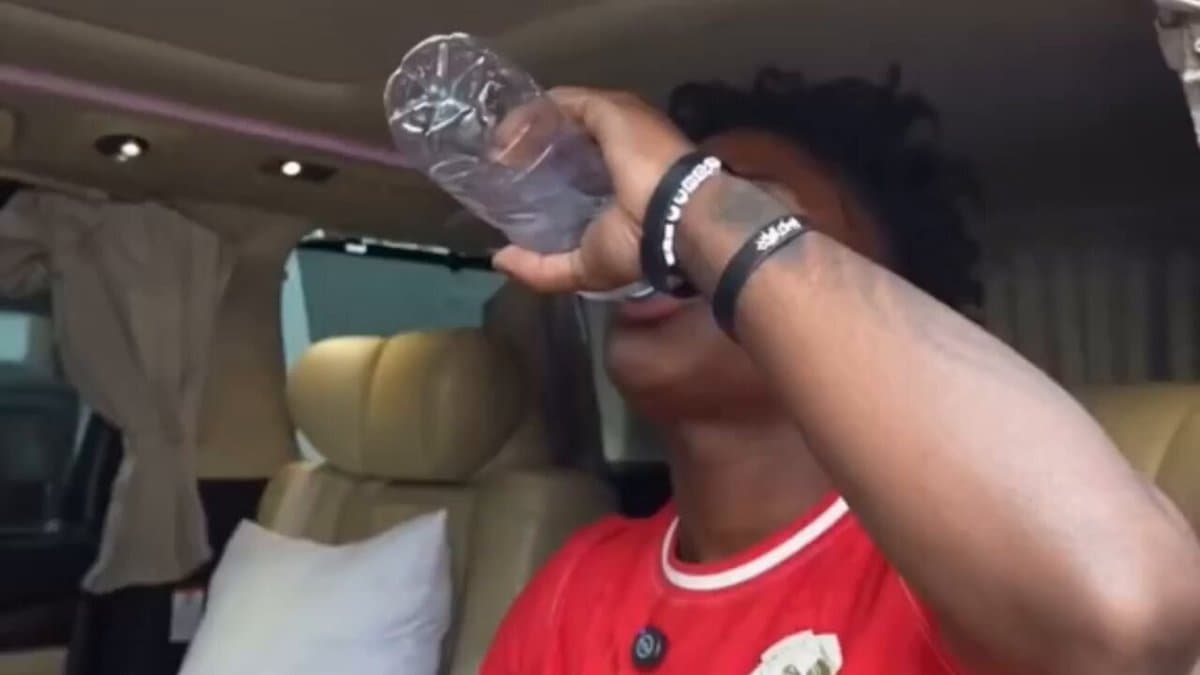 Streamer's Live Broadcast Immediately Invaded By A Shocking Intruder