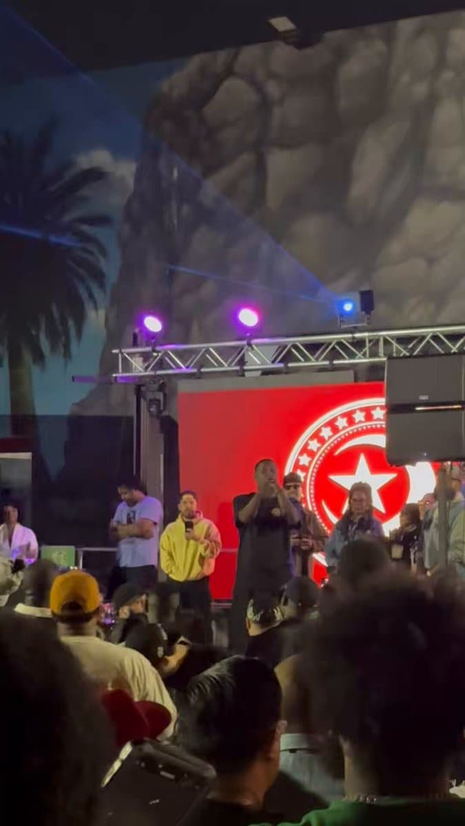 Rapper's Onstage Meltdown Stuns Concert Audience After Crowd Backlash