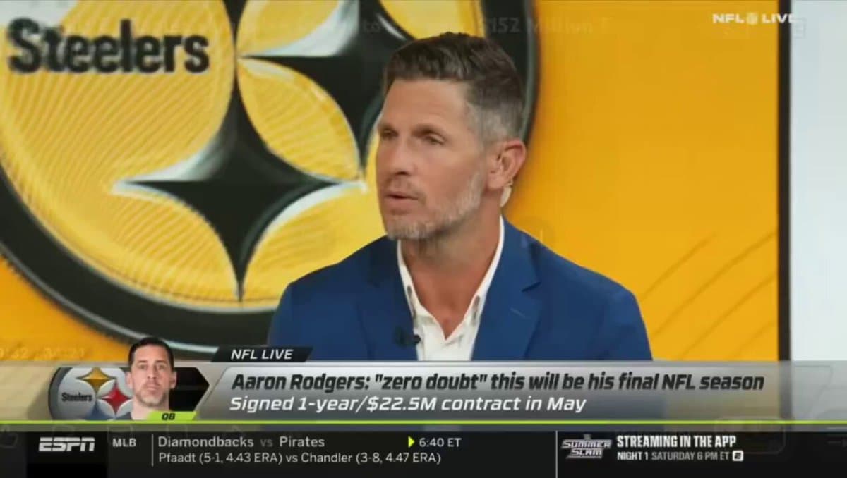 Former Vikings Star Adam Thielen Blasts Own Team Over Stunning Antonio Brown Claim