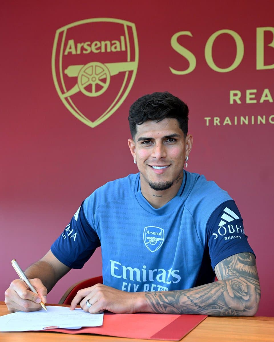 Arsenal Secretly Secures Star Defender In Shock Permanent Transfer