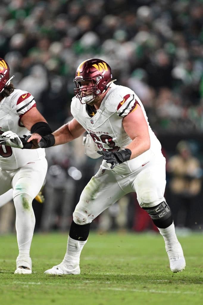 NFL Team Makes Major Move Bringing In Star Free Agent Center