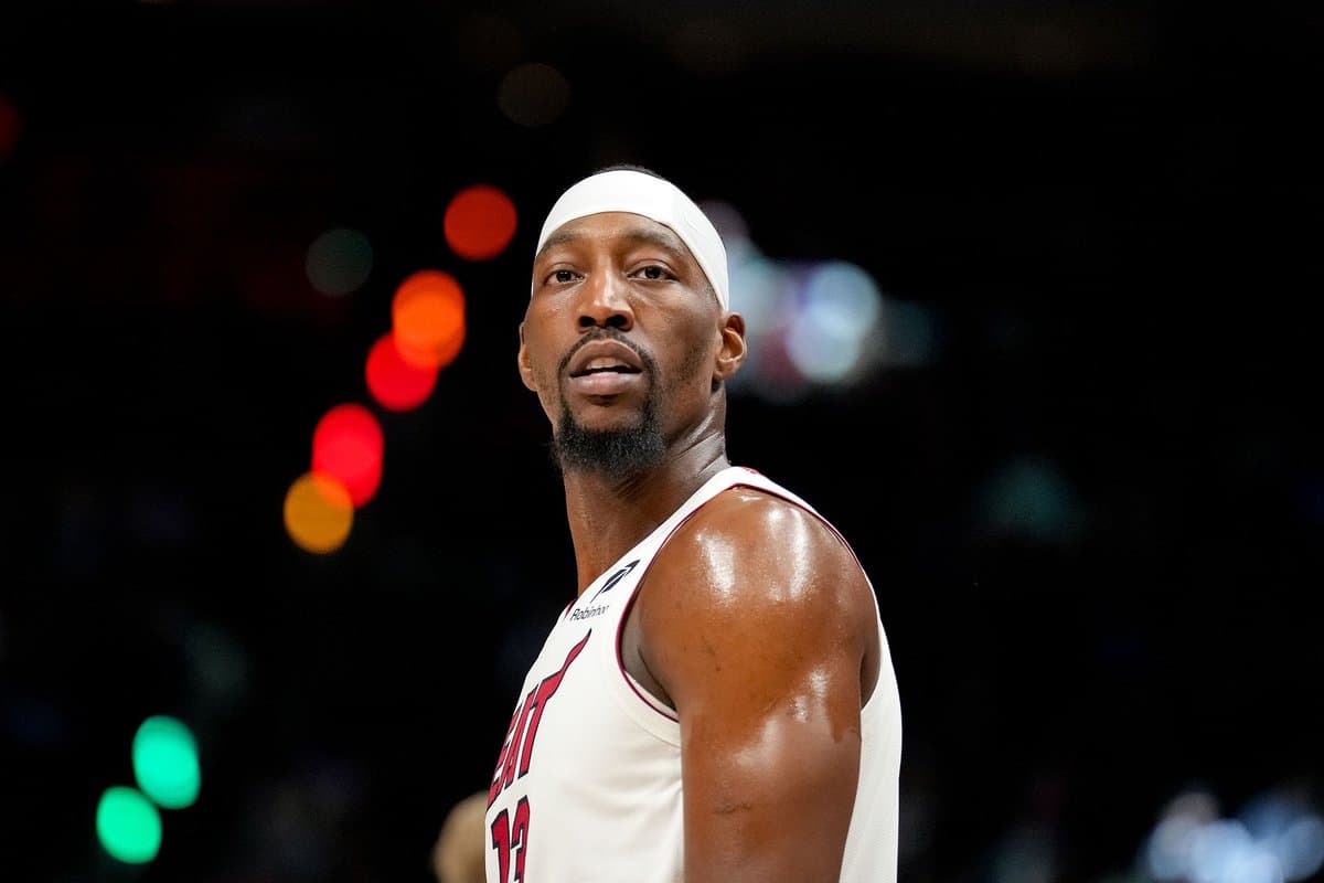 Heat Star Obliterates LeBron's Historic Scoring Record In Three Quarters