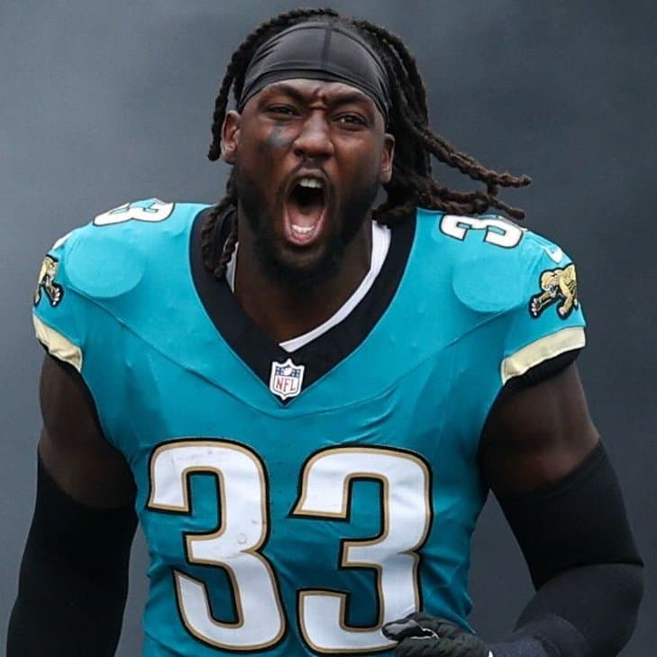 Panthers Stun NFL By Poaching Jaguars' Star Linebacker In Free Agency