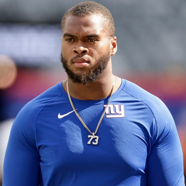 Giants Star's Record Deal Is Now A Financial Nightmare For Team